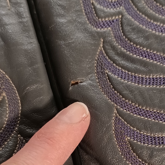 Mens great specialty leather cowboy boots. Size 8D. - Picture 5 of 7